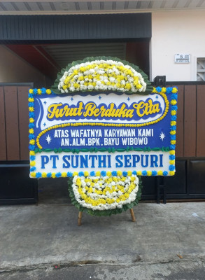 Papan Bunga Duka di Sindulang Satu